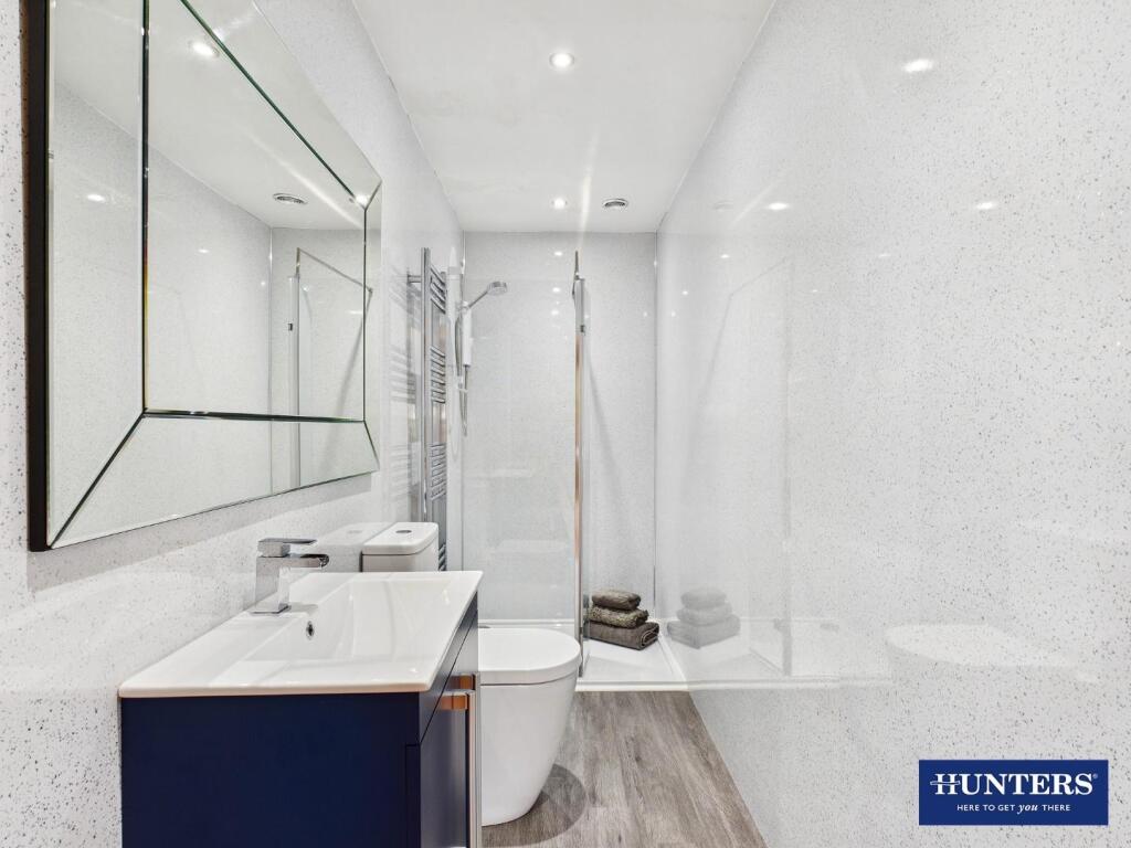 Master En-Suite