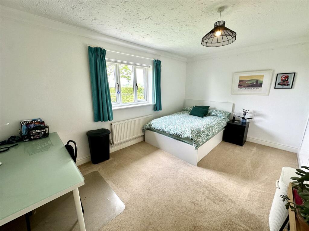 BEDROOM 3  - 15¿ x 10¿ maximum