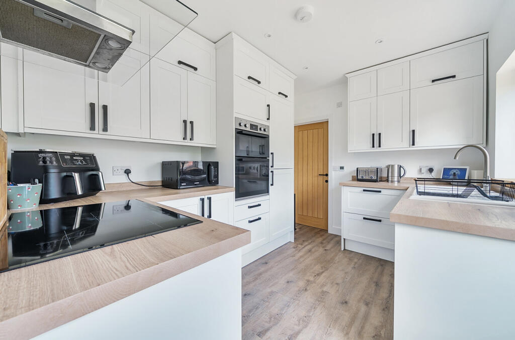 1331198-24-688a1e...