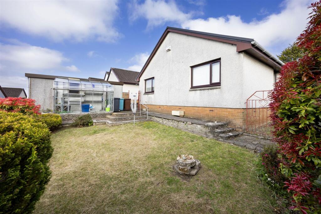 14_LAIRDS_HILL_PLACE_KILSYTH_003.JPG