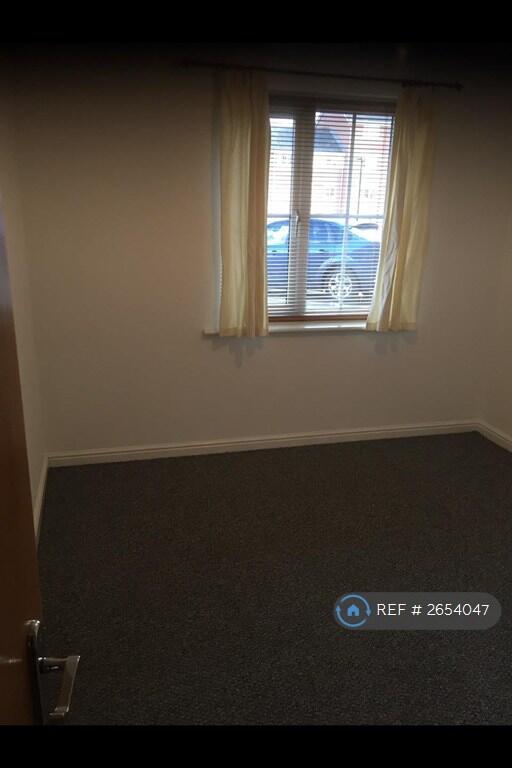 2nd Bedroom