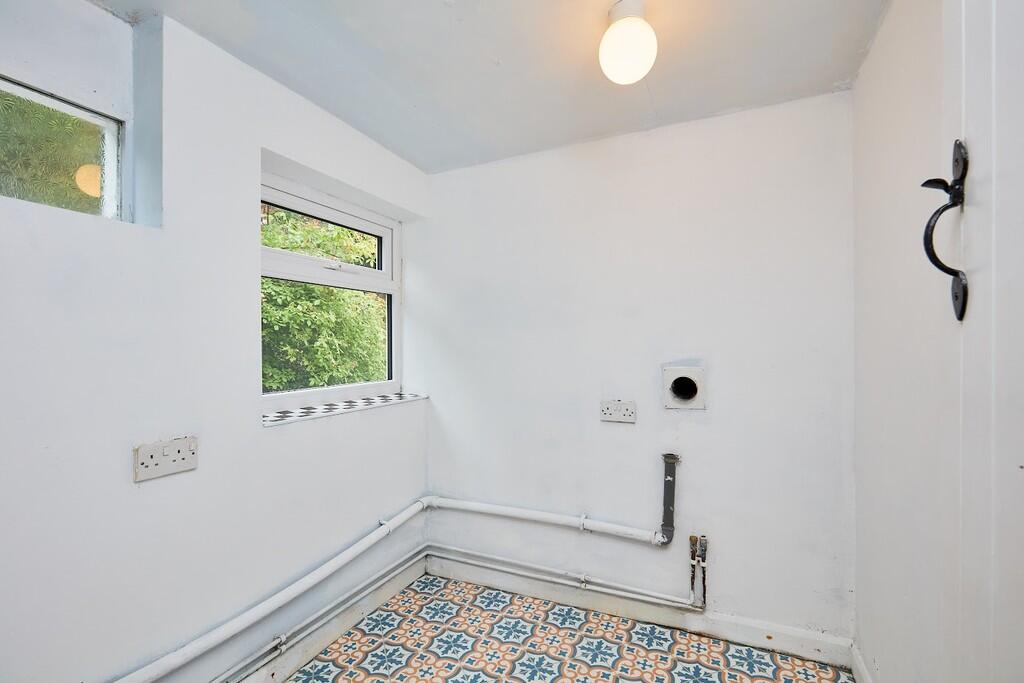 Edward Knight 202...