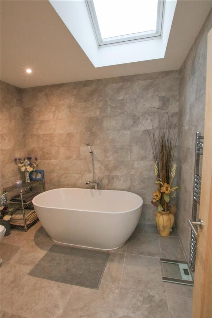 HOUSE BATHROOM