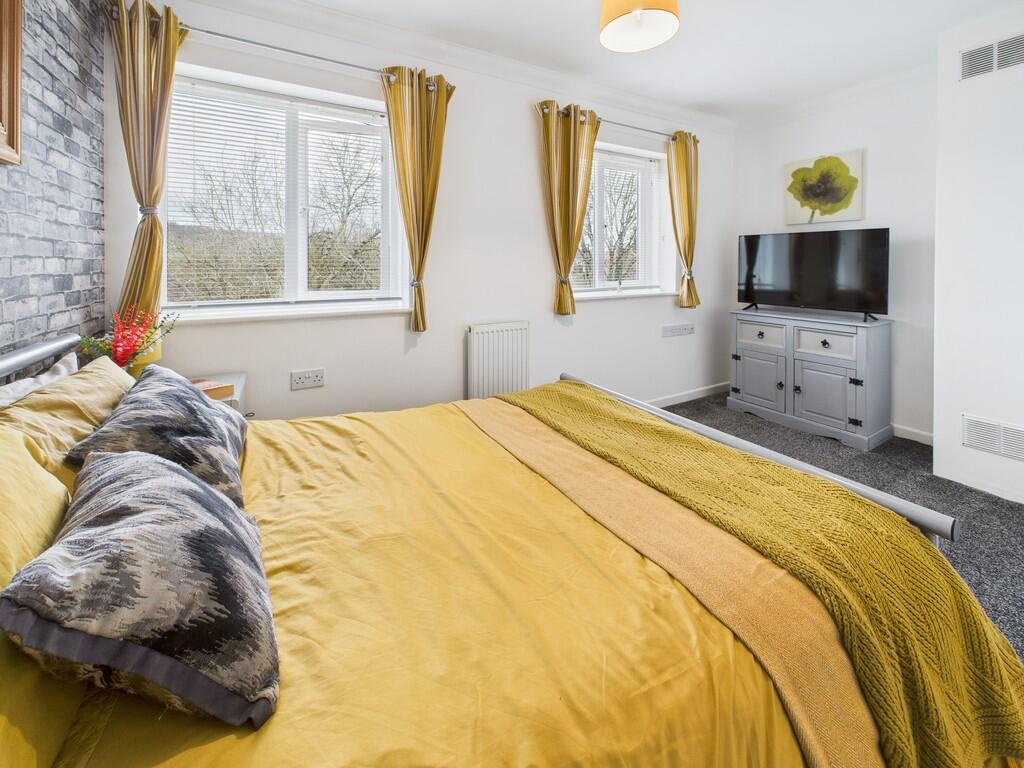 CAM02089G0-PR0428...