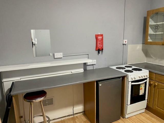 Kitchen2.jpg