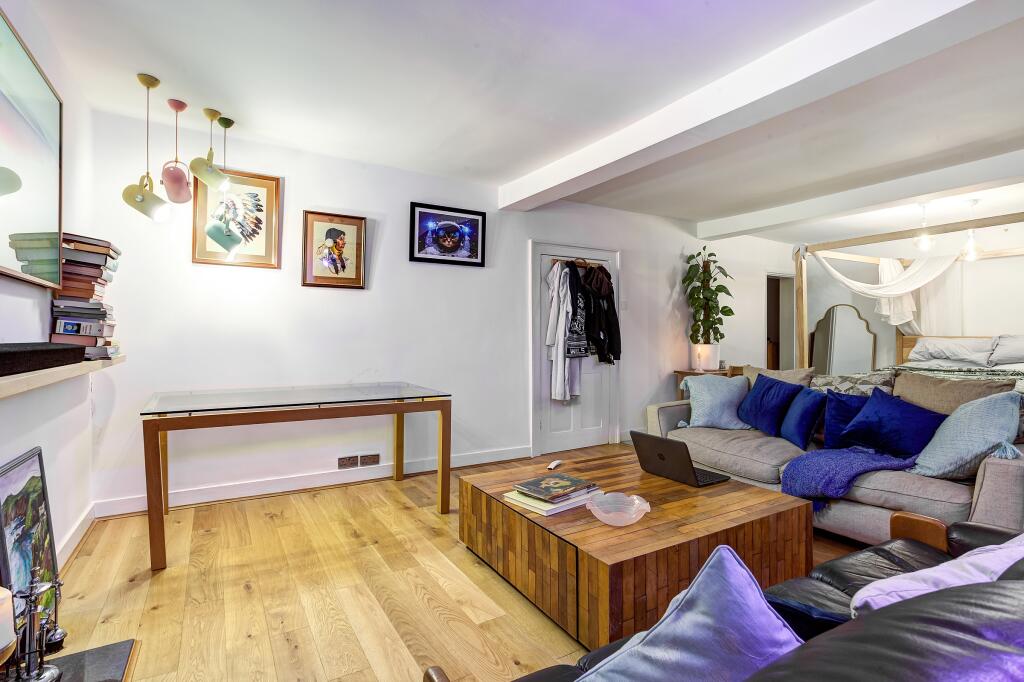 33Low Res T202410101554.jpg