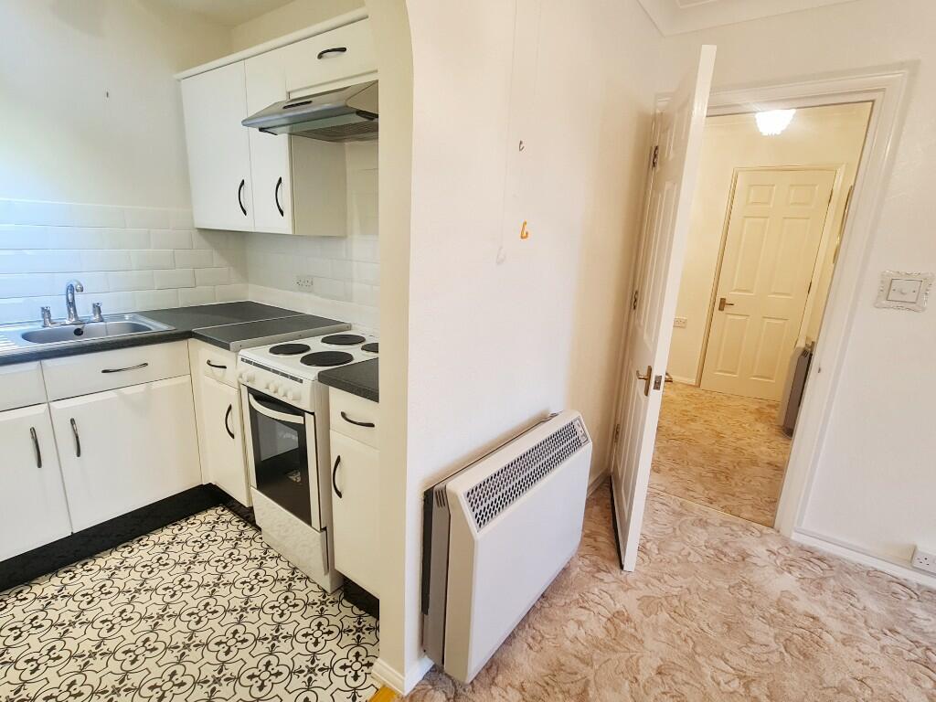 Arch to Kitchen