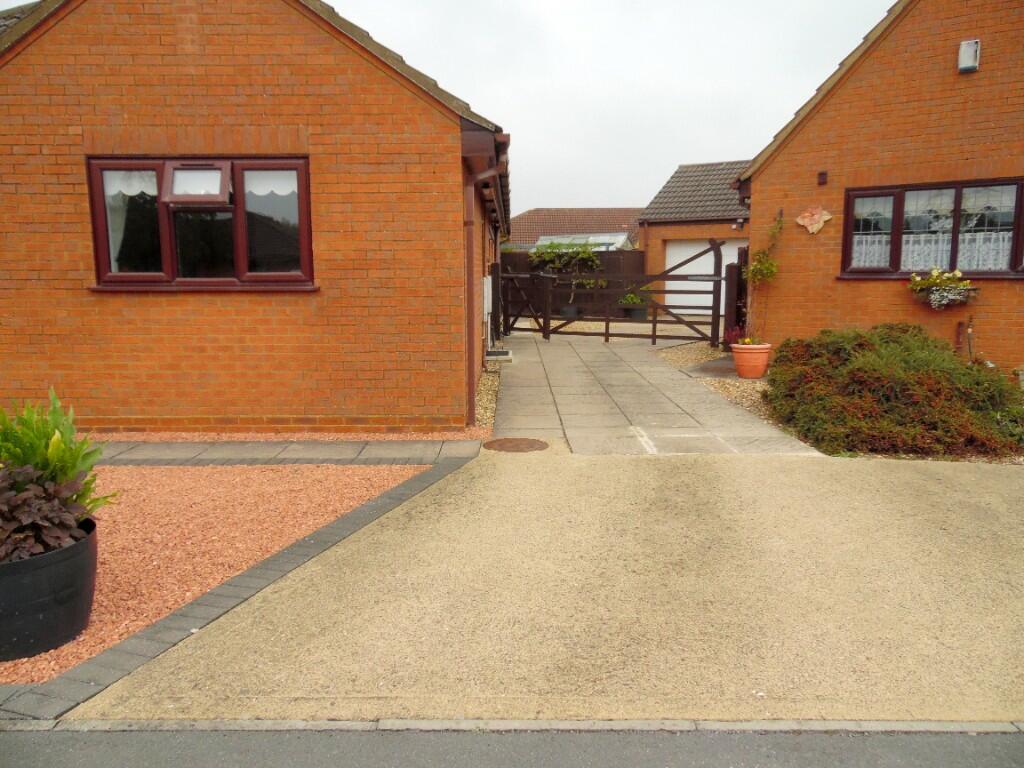 DRIVEWAY &amp; GARAGE