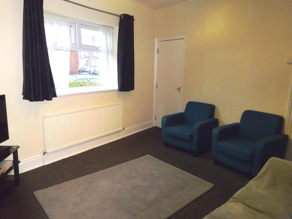 Lounge3.jpg