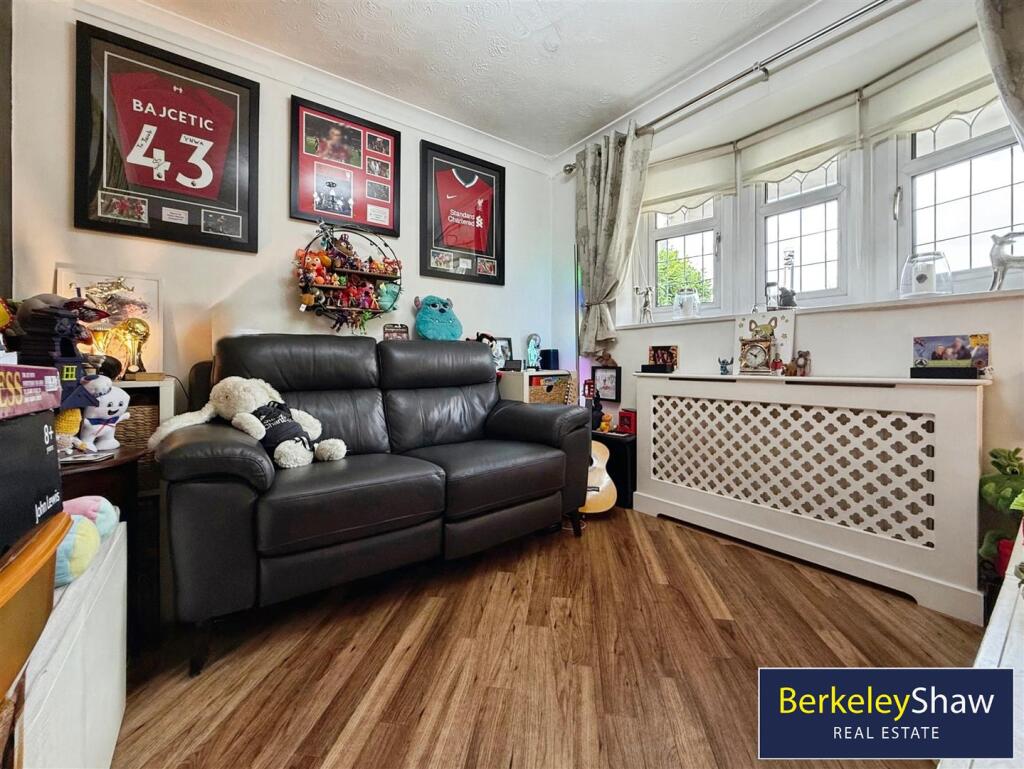 245f6246--48DB-8DD4-828E668AB65B-70639-000025DE076