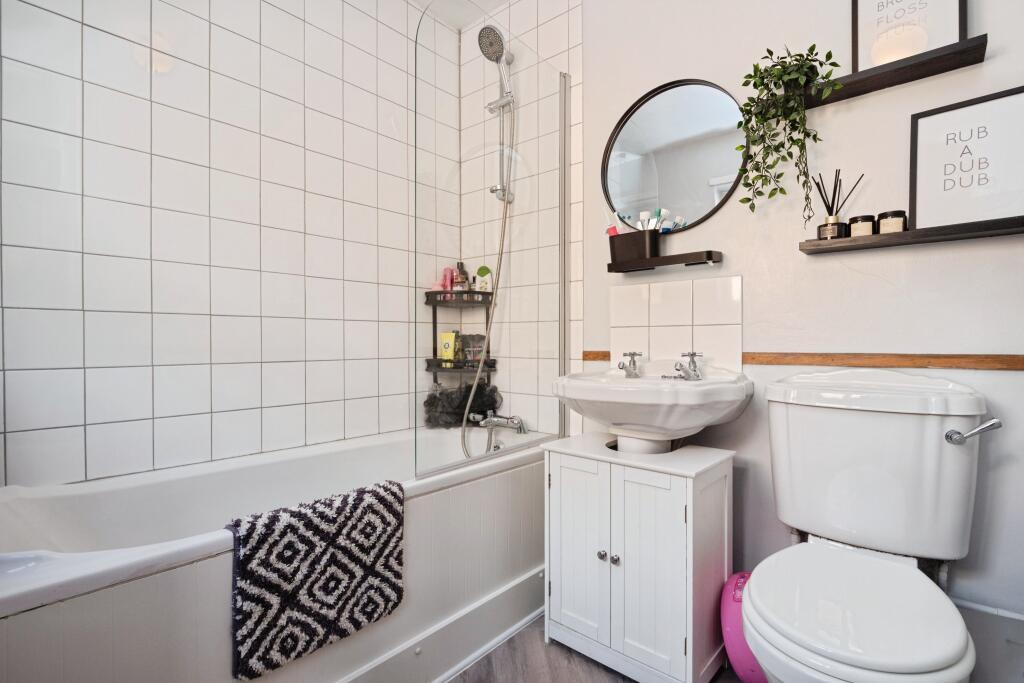 3parkviewcottagemaidstoneroadtonbridgetn110hp-19