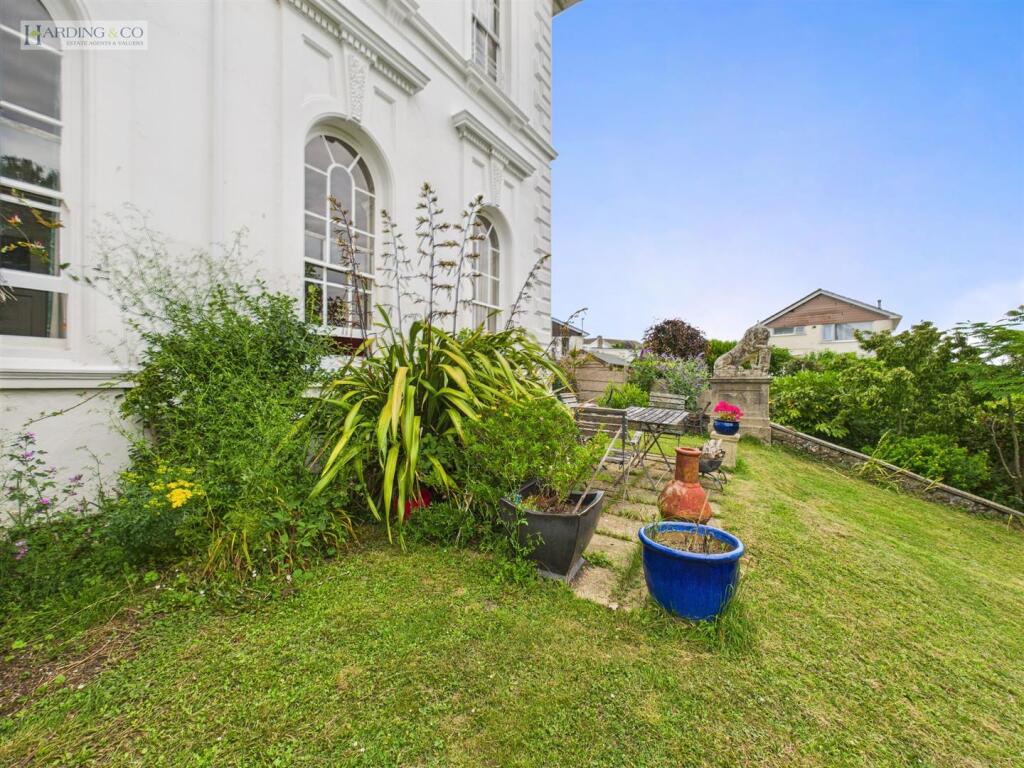 Garden and patio ii.jpg