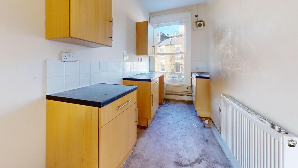 Flat B 13 Alvington Crescent, Hackney, London, E8 2NN