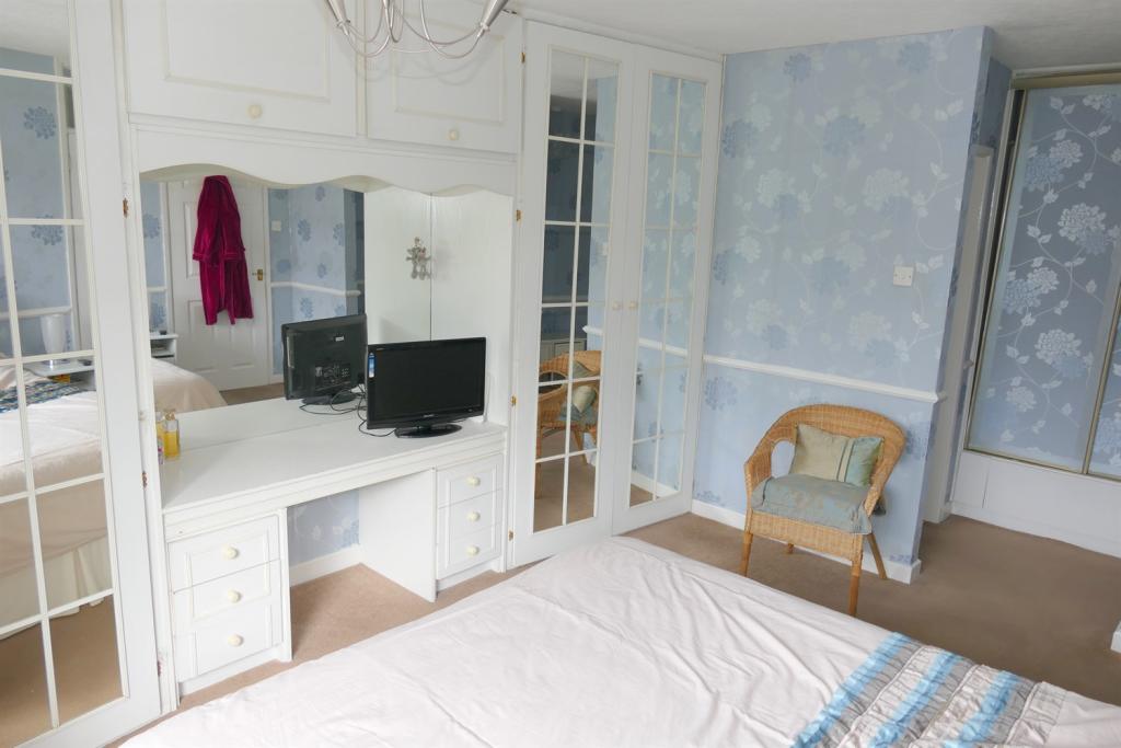 Bedroom+1