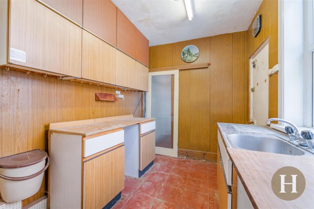 Hadleigh Estate Agents-15.jpg