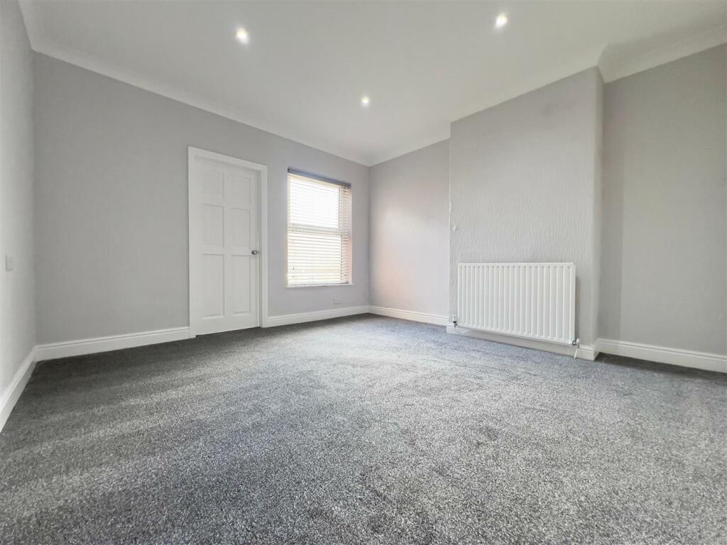 U Bedroom 2.jpg