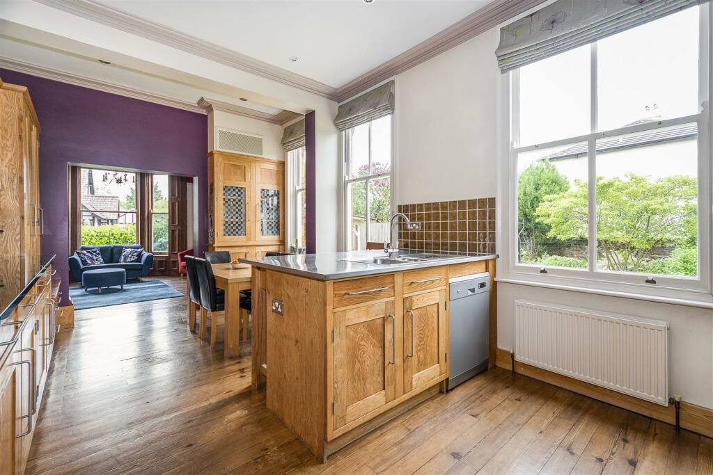 KITCHEN/DINER