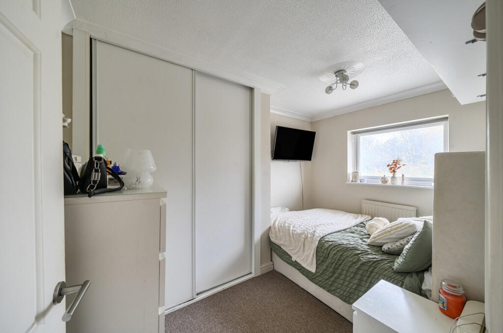 1373328-20-690897...