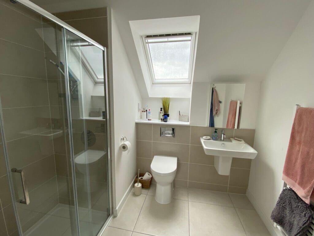 SHOWER ROOM