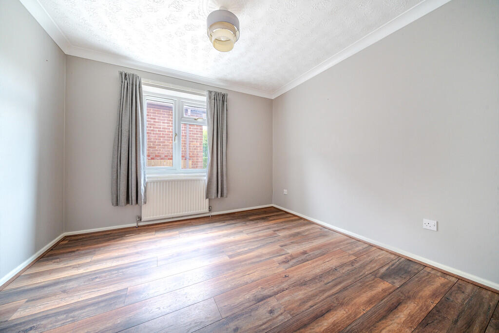 1313239-12-685564...