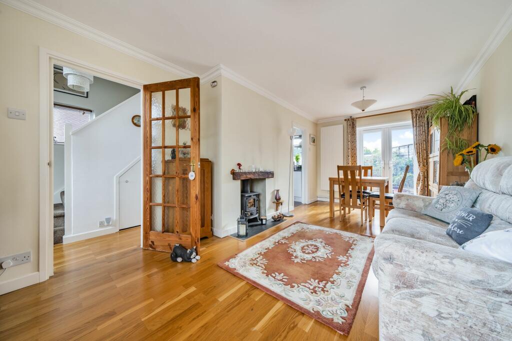 Living Room/Dining Room (1)