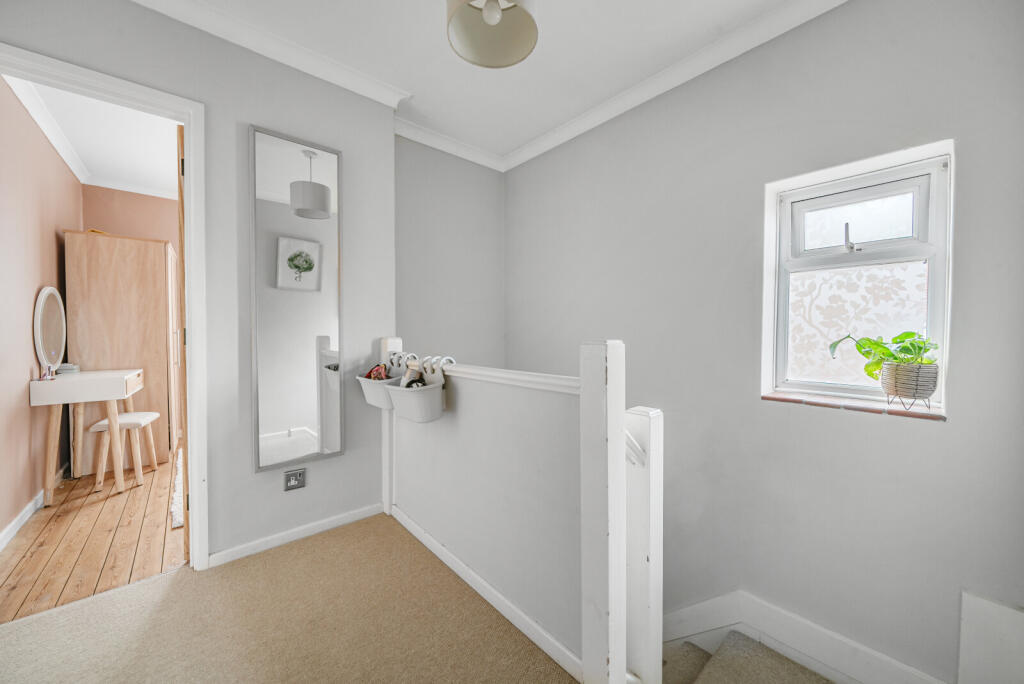 1345607-10-68b18c...