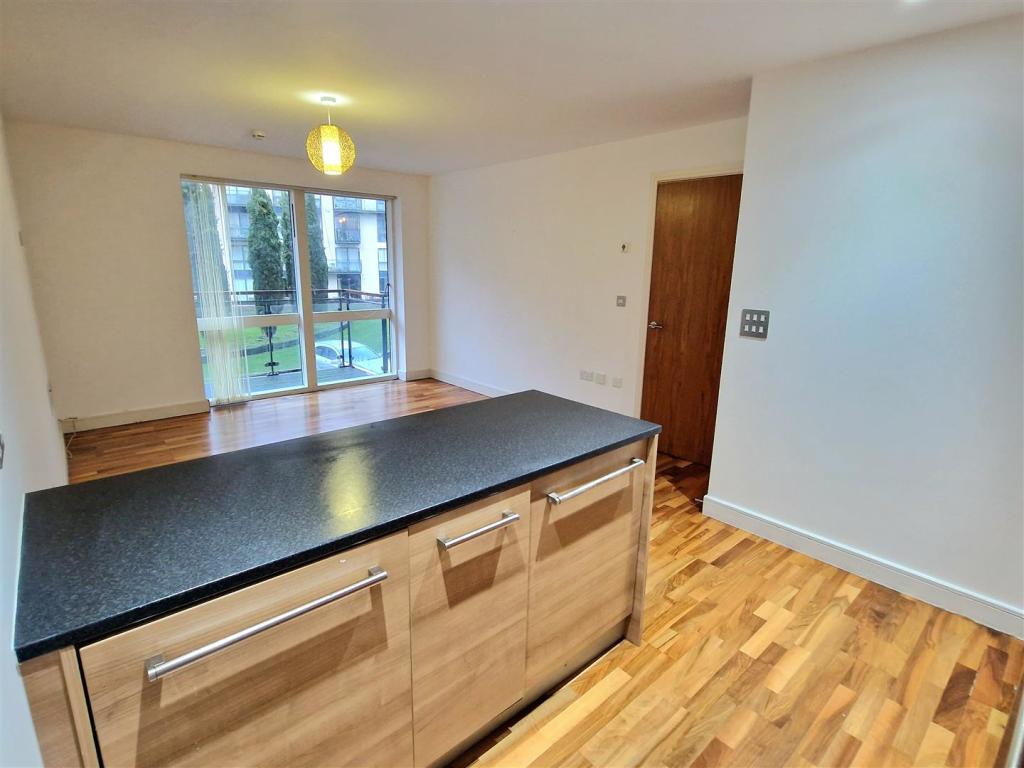 Kitchen/Lounge