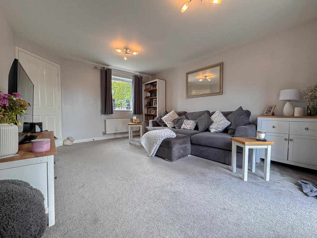 Living Room (2)