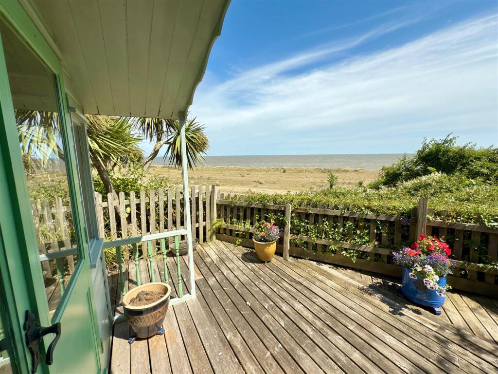 SEAVIEW SUMMERHOUSE.jpg