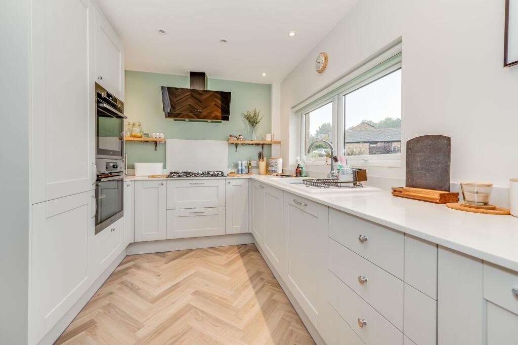 KITCHEN/DINER AND LOUNGE/SNUG