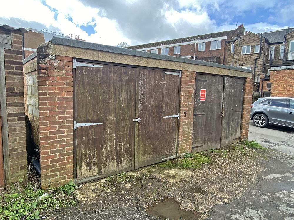 garage.jpg