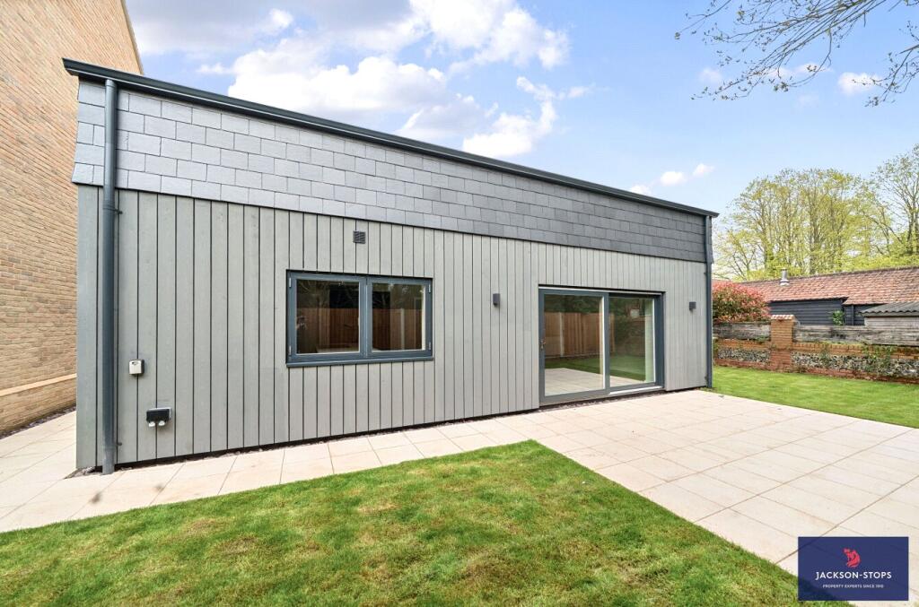 External Rear B
