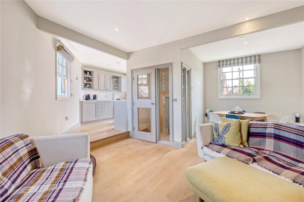 Kitchen/Sitting