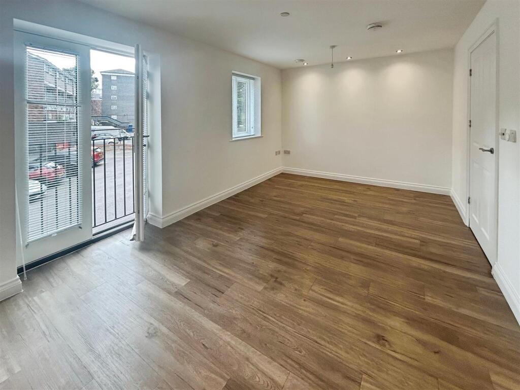 49f89847--486A-BBA6-573D6DAFDDD8-20746-00000F6D3EA