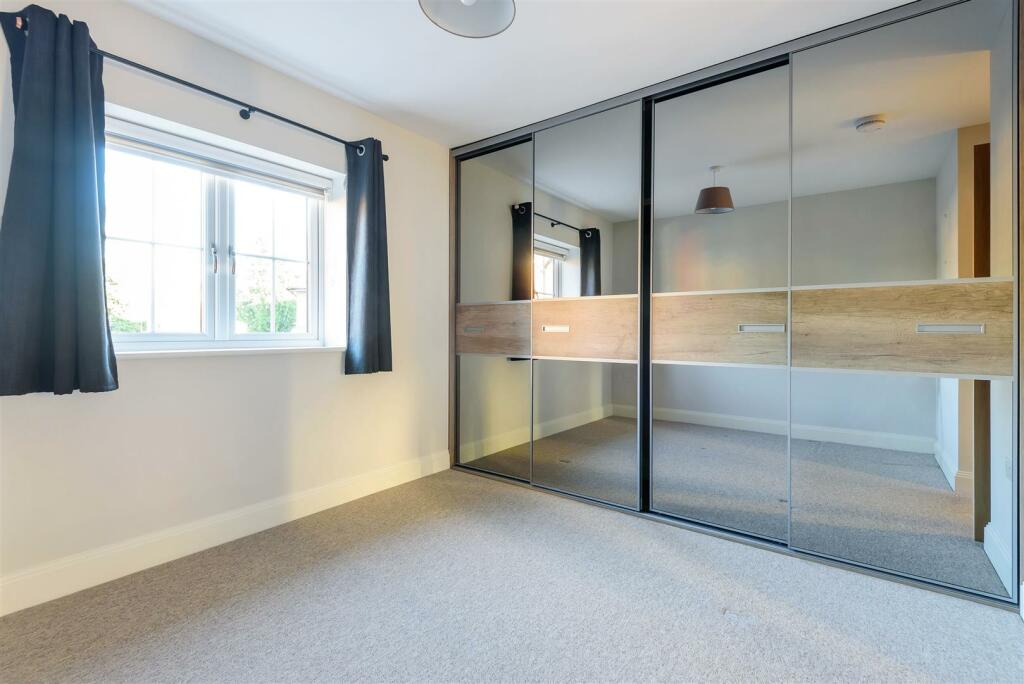 Bedroom 1.JPG