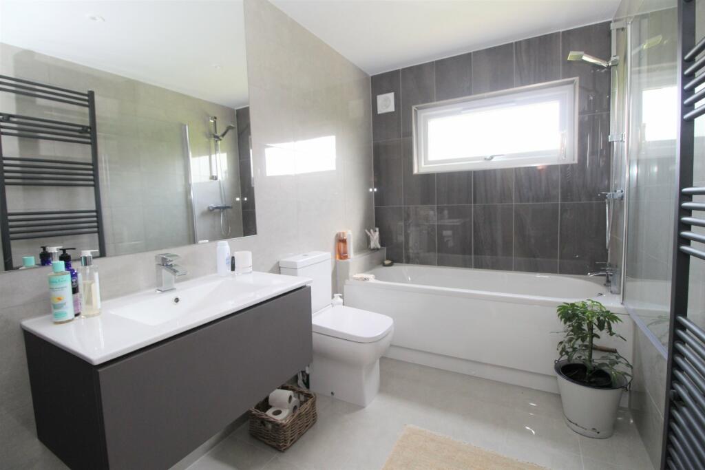 Main Bathroom