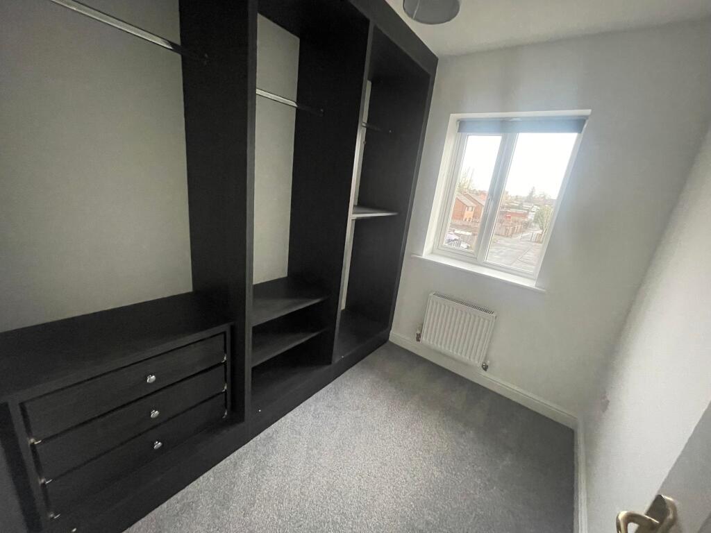 bedroom4