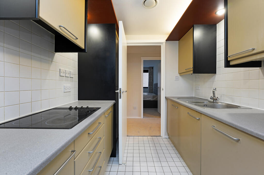 Flat 212, Point West