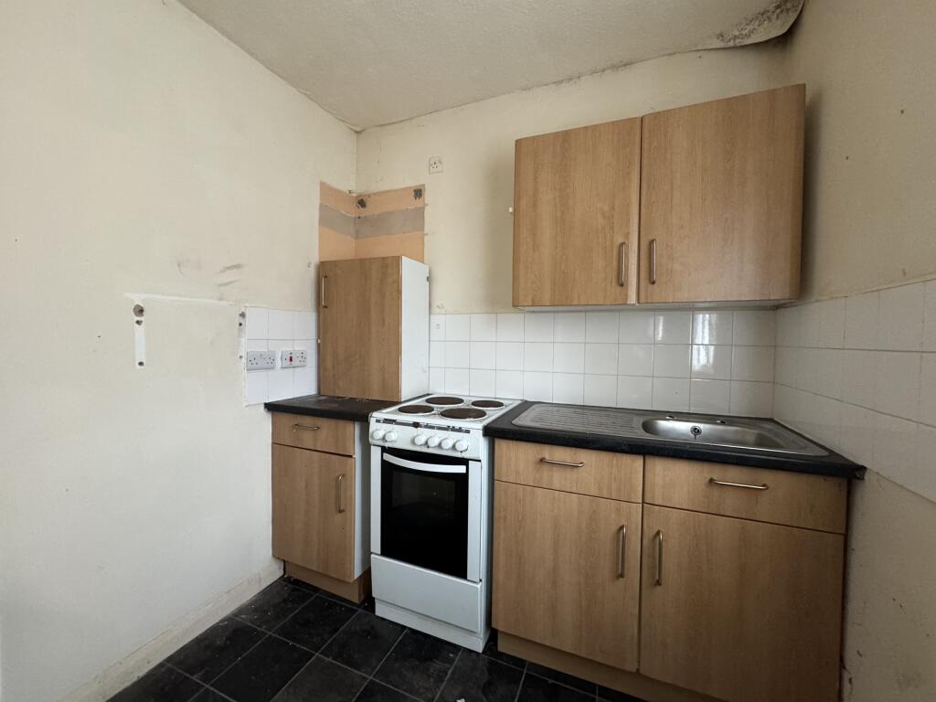 Kitchen (25B)