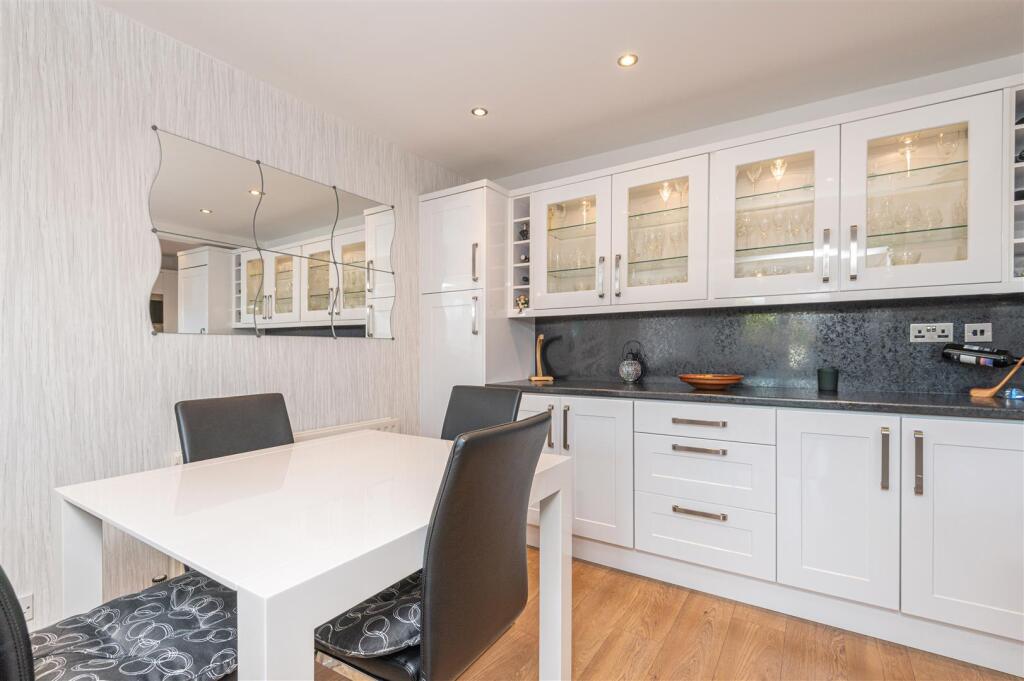 Dining Area / Sitting Room