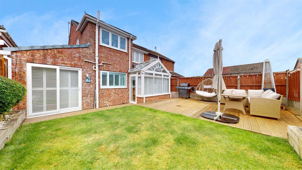 Paisley Avenue Rear Garden