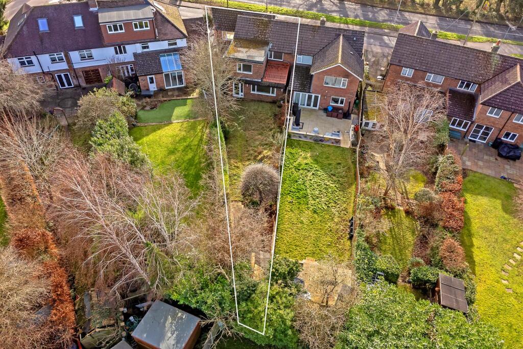 374LowerLutonRoad-9.jpg