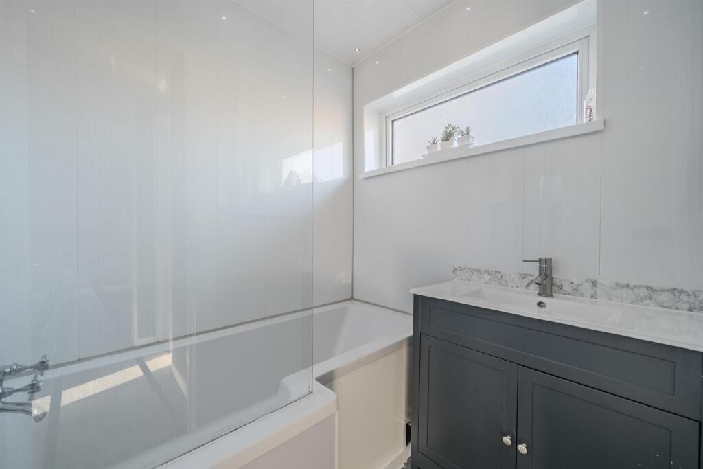 50 Salisbury Court-12.jpg