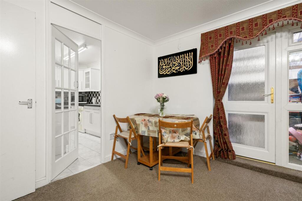 14 Belgrawe Road TW4019.jpg