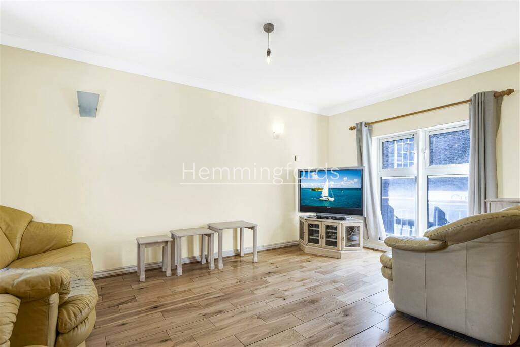 56_Leeds_Court-12.jpg