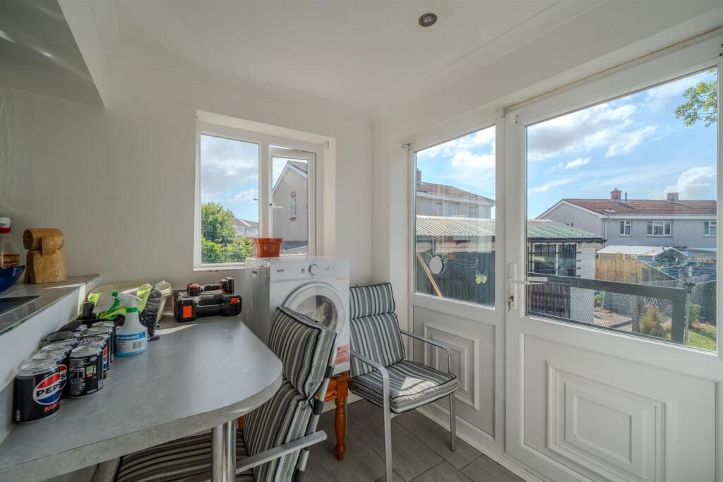 2 Samsons Avenue-10.jpg