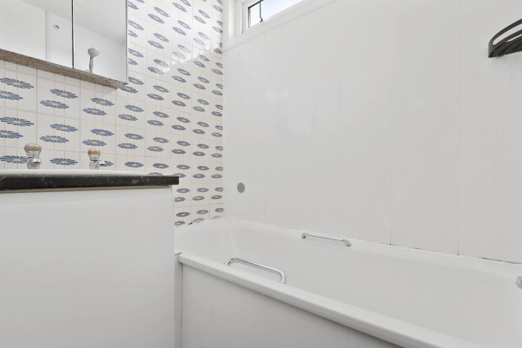 12-6b6aJHPropWpen - Flat C, 15 Lynette Road - 36 (
