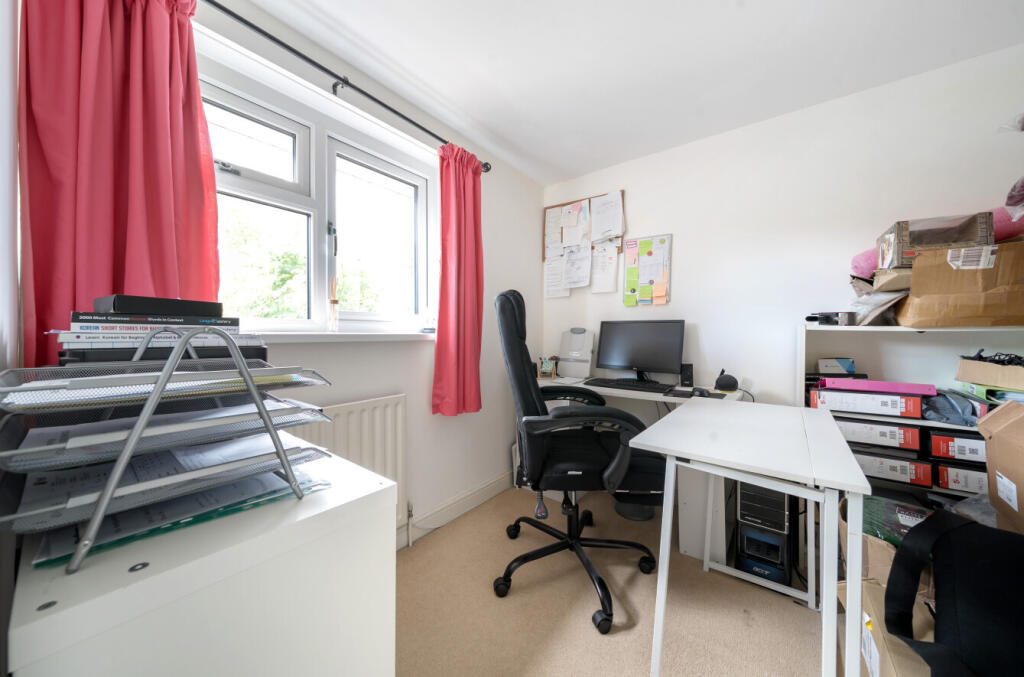 1313680-6-685996c...