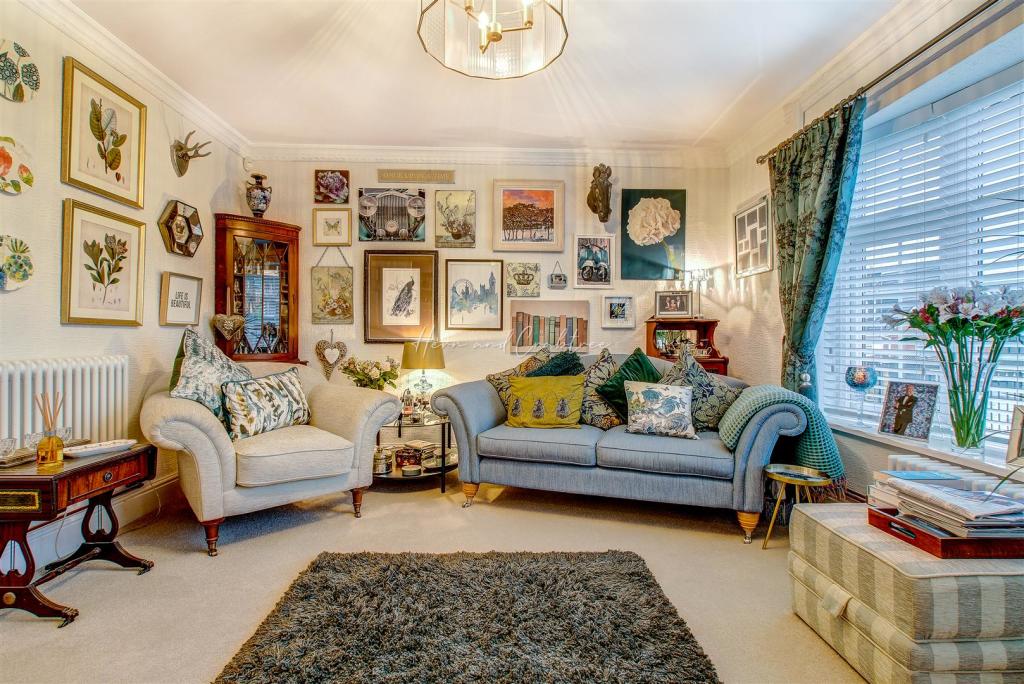 Elan Close, Aberdare, HernCrabtree (34).jpg