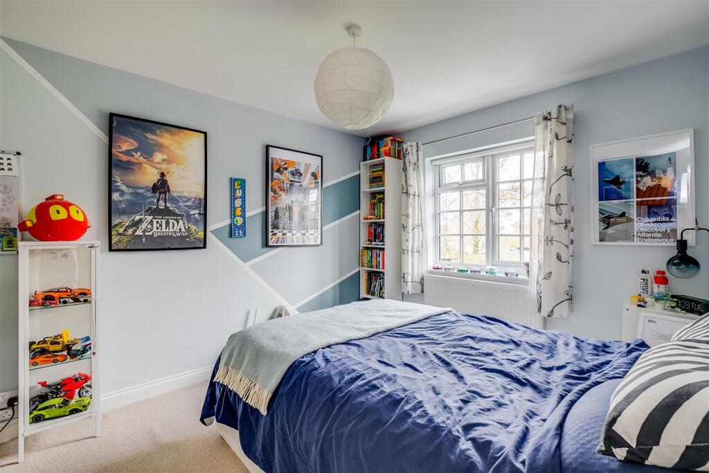 Eastholm Green 9-25.jpg